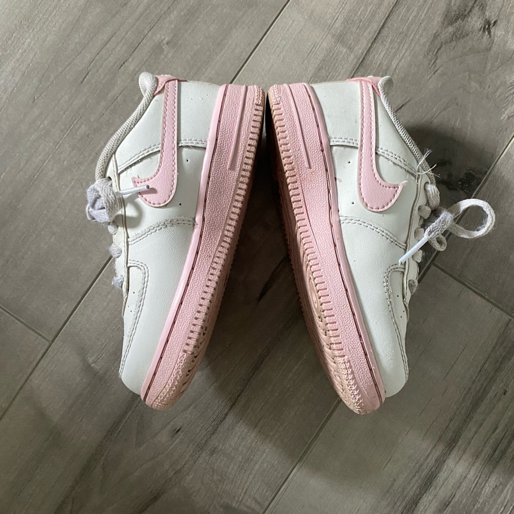 Toddler Nike Air Force size 9